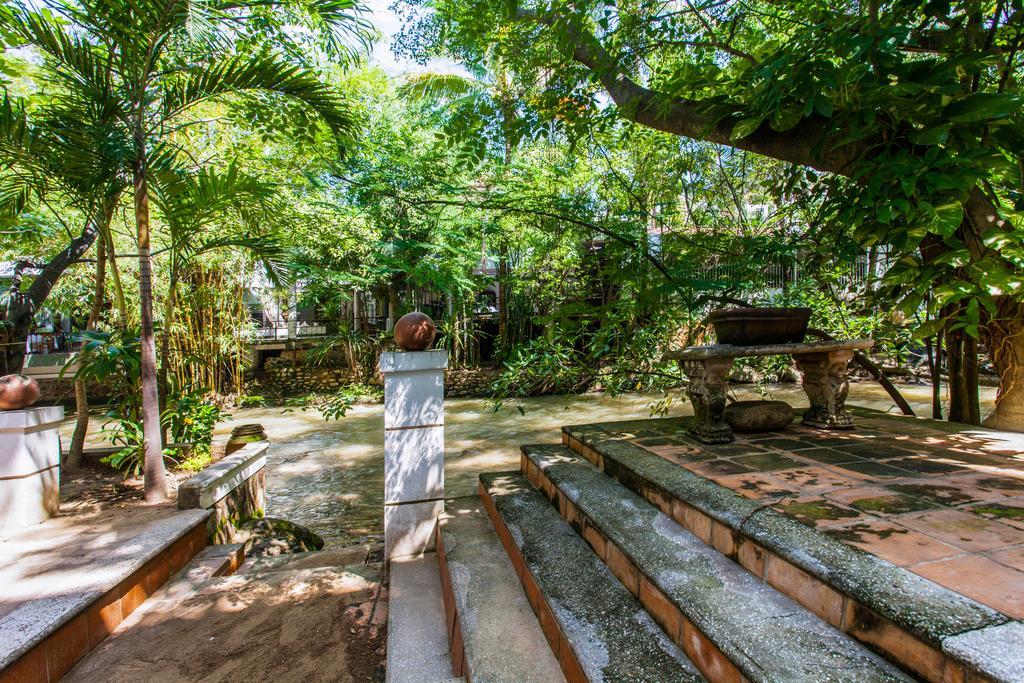 Garlands Del Rio Bed and Breakfast Puerto Vallarta Buitenkant foto